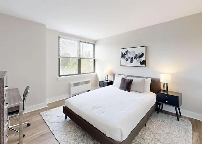 Avenue A310 Furnished 2Br With Pool And Gym