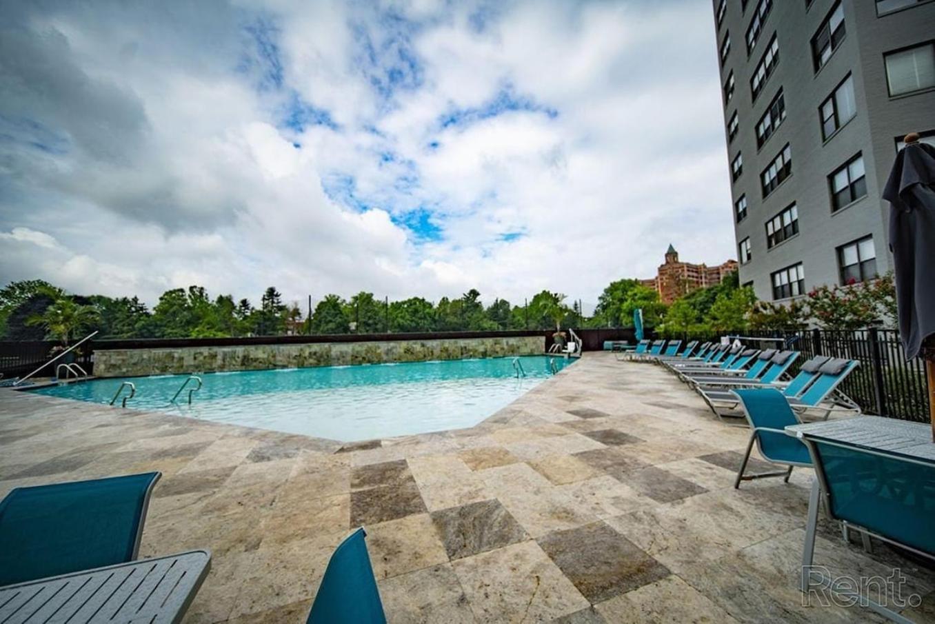 Avenue A310 Furnished 2br With Pool And Gym