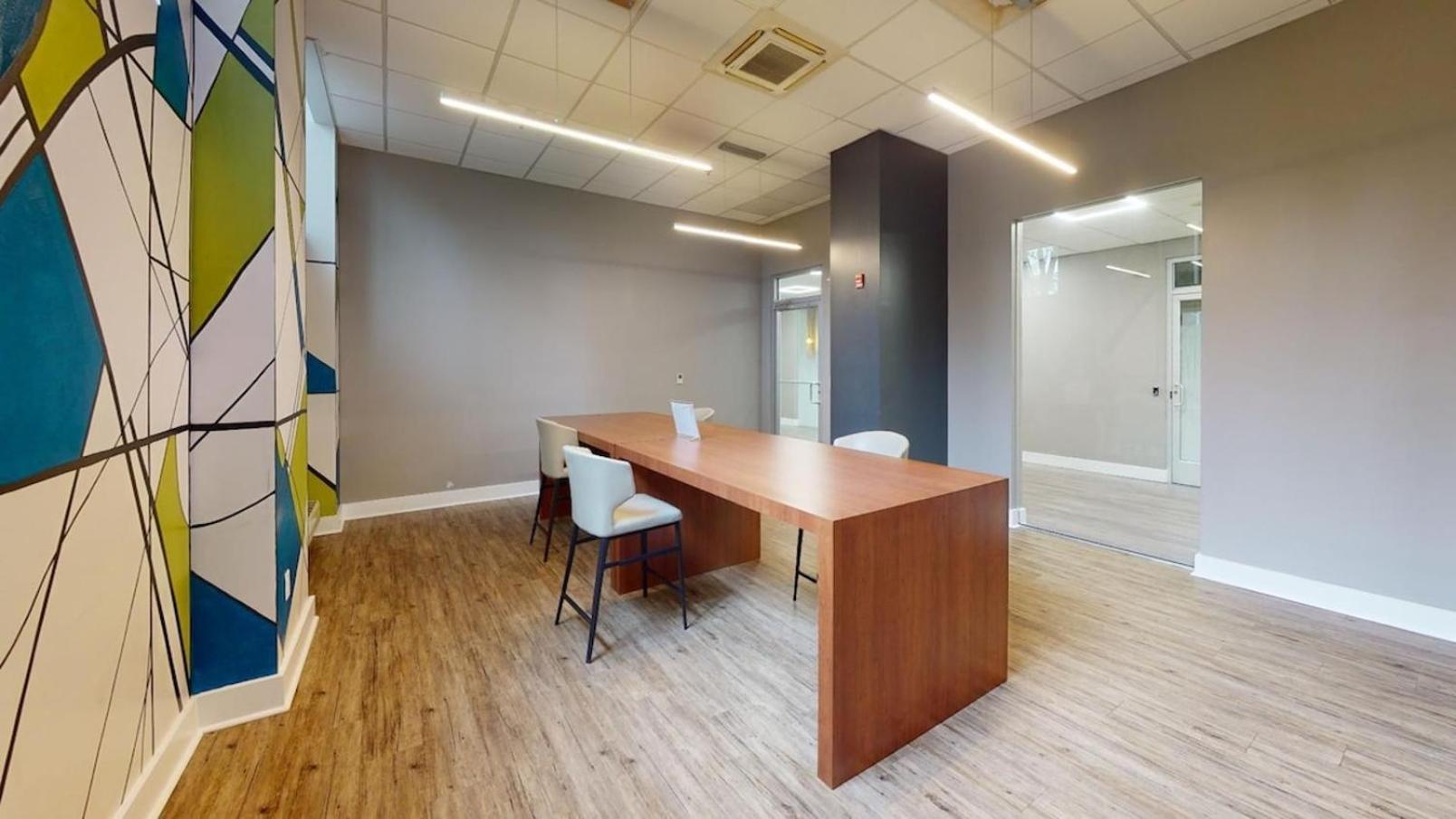 Avenue A310 Furnished 2br With Pool And Gym *